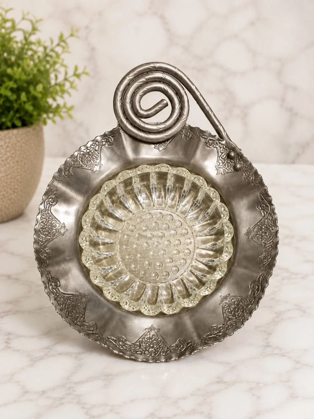 Vintage Farber & Shlevin Inc. Hand Wrought Aluminum Bon Bon / Candy Dish